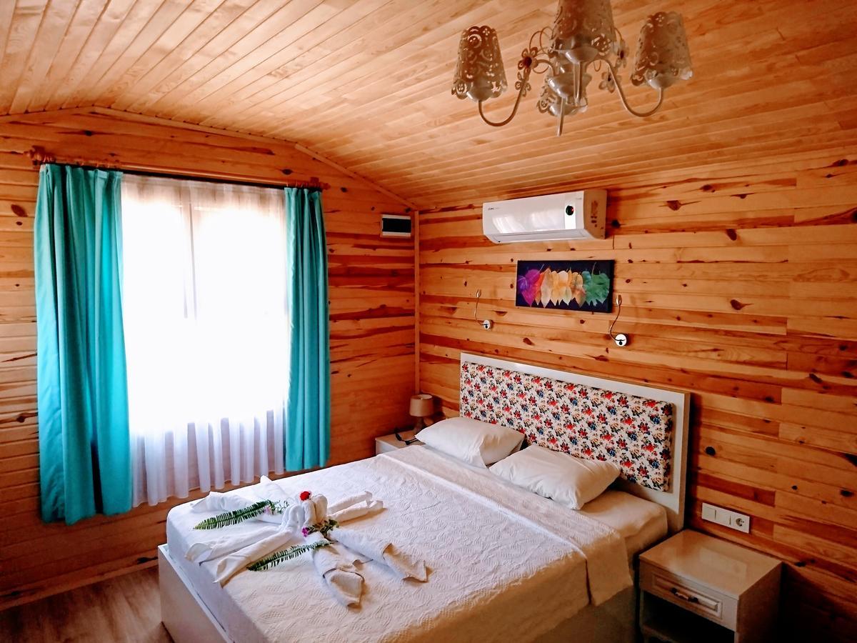 Simge Pension Cirali Exterior photo
